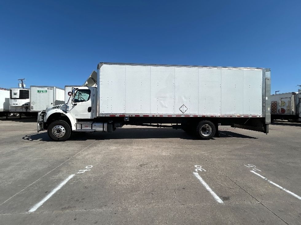 Medium Duty Box Truck-Light and Medium Duty Trucks-Freightliner-2021-M2-Carrollton-TX-218,947\n\t\tmiles-$ 40,500 - Image 4