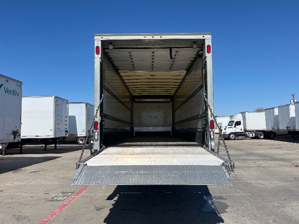 Medium Duty Box Truck-Light and Medium Duty Trucks-Freightliner-2021-M2-Carrollton-TX-258,107\n\t\tmiles-$ 32,750 - Image 8