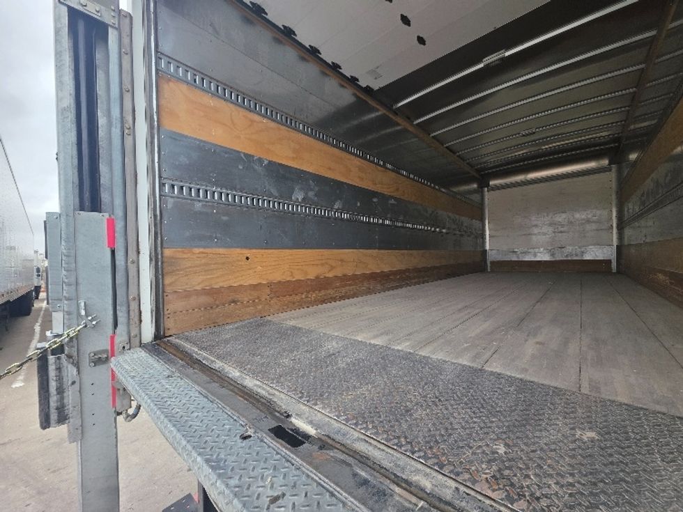 Medium Duty Box Truck-Light and Medium Duty Trucks-Freightliner-2021-M2-Carrollton-TX-28,732\n\t\tmiles-$ 72,250 - Image 11