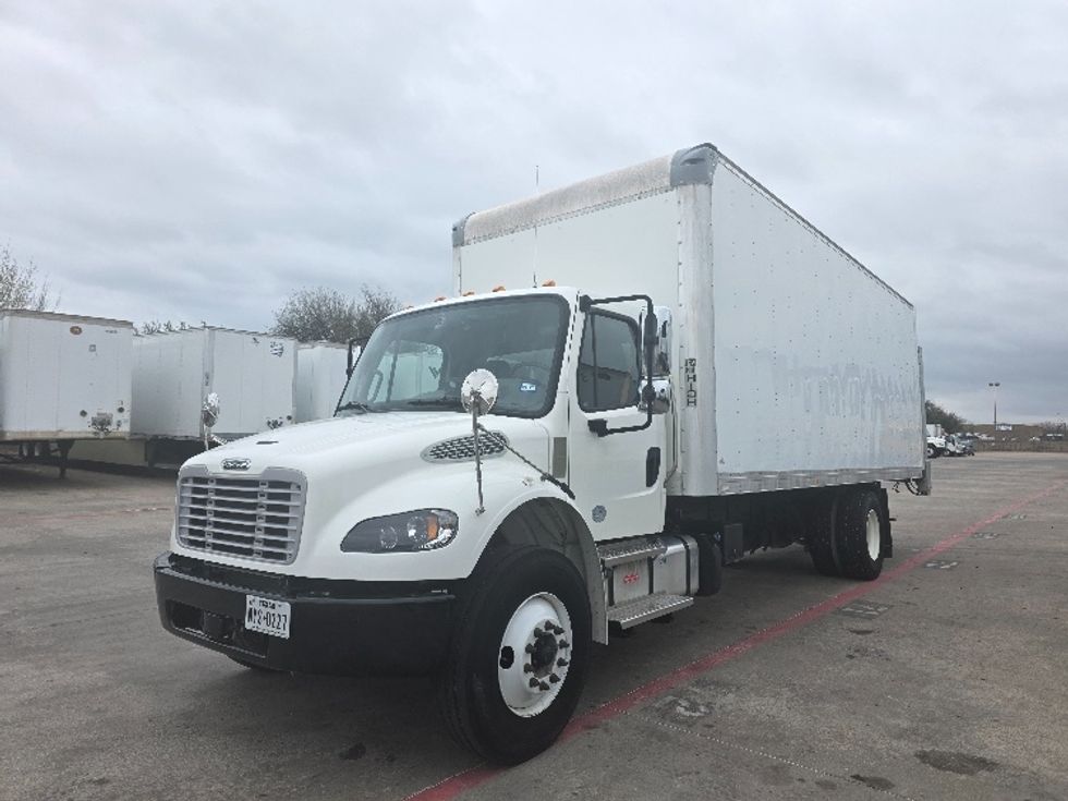 Medium Duty Box Truck-Light and Medium Duty Trucks-Freightliner-2021-M2-Carrollton-TX-28,732\n\t\tmiles-$ 72,250 - Image 3