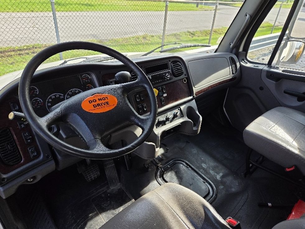 Medium Duty Box Truck-Light and Medium Duty Trucks-Freightliner-2021-M2-Carthage-MO-185,464\n\t\tmiles-$ 20,000 - Image 17