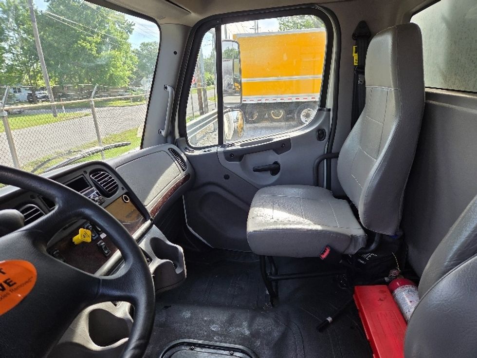 Medium Duty Box Truck-Light and Medium Duty Trucks-Freightliner-2021-M2-Carthage-MO-185,464\n\t\tmiles-$ 20,000 - Image 18