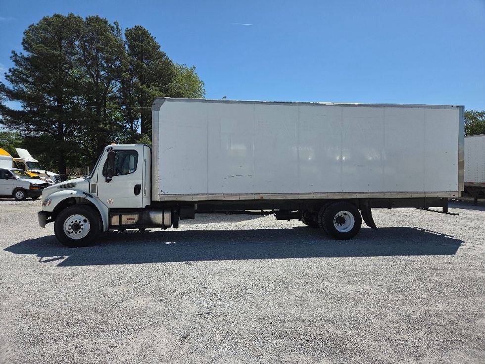 Medium Duty Box Truck-Light and Medium Duty Trucks-Freightliner-2021-M2-Carthage-MO-185,464\n\t\tmiles-$ 20,000 - Image 4