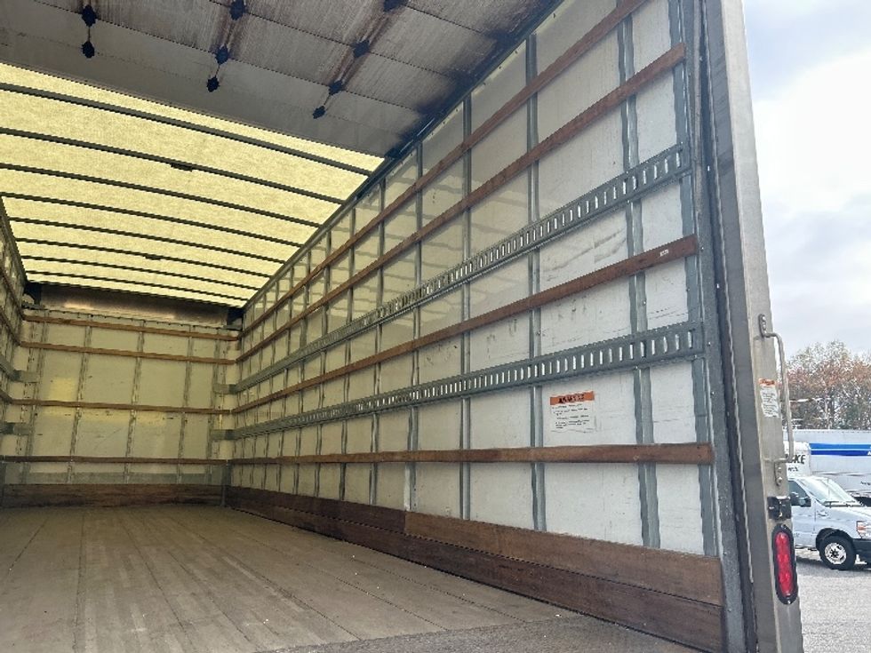 Medium Duty Box Truck-Light and Medium Duty Trucks-Freightliner-2021-M2-Chicopee-MA-204,816\n\t\tmiles-$ 53,250 - Image 12