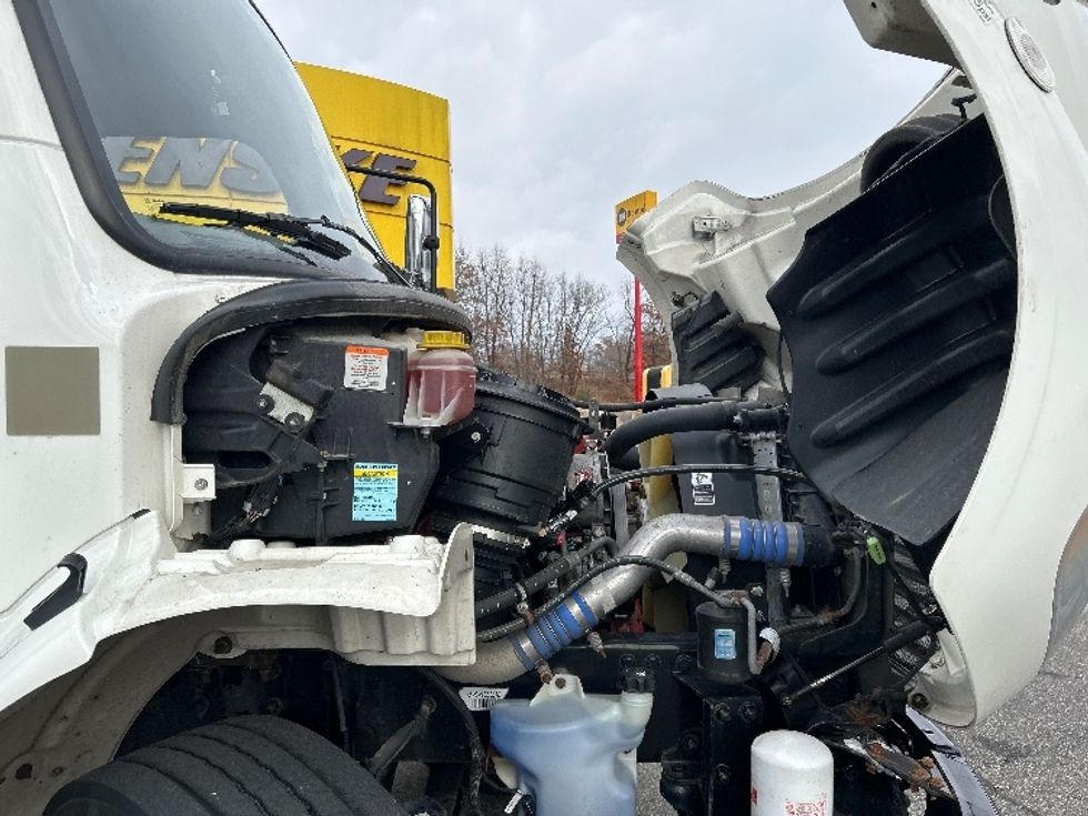Medium Duty Box Truck-Light and Medium Duty Trucks-Freightliner-2021-M2-Chicopee-MA-83,123\n\t\tmiles-$ 53,500 - Image 23