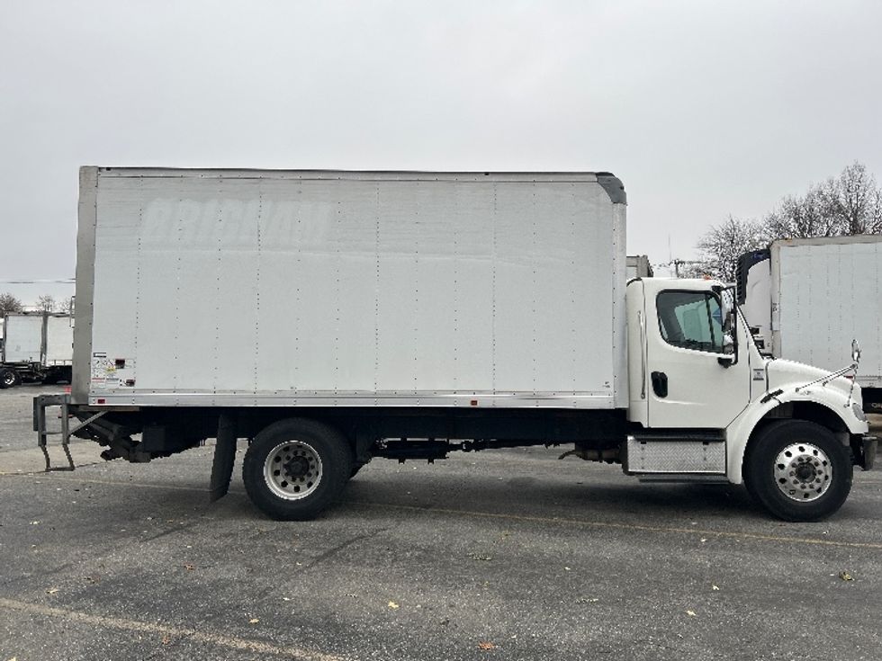 Medium Duty Box Truck-Light and Medium Duty Trucks-Freightliner-2021-M2-Chicopee-MA-91,483\n\t\tmiles-$ 53,000 - Image 15