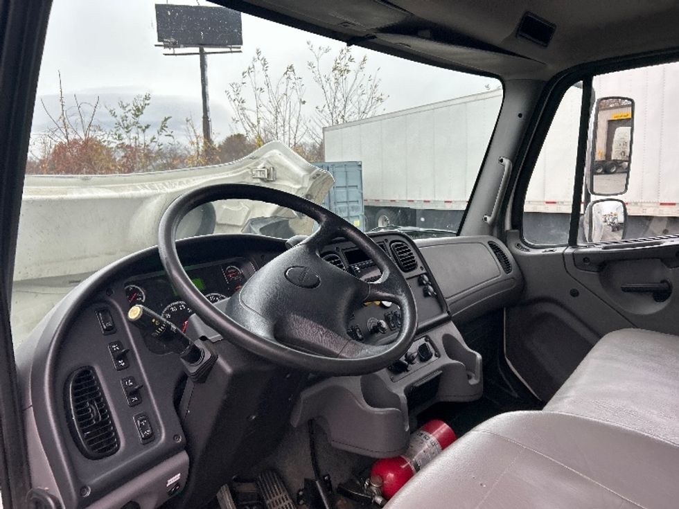 Medium Duty Box Truck-Light and Medium Duty Trucks-Freightliner-2021-M2-Chicopee-MA-91,483\n\t\tmiles-$ 53,000 - Image 17