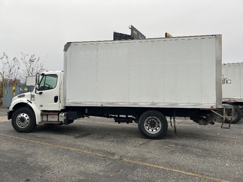 Medium Duty Box Truck-Light and Medium Duty Trucks-Freightliner-2021-M2-Chicopee-MA-91,483\n\t\tmiles-$ 53,000 - Image 4