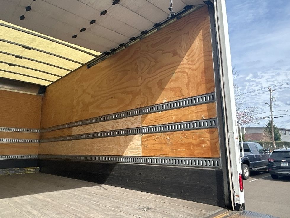 Medium Duty Box Truck-Light and Medium Duty Trucks-Freightliner-2021-M2-Clackamas-OR-46,164\n\t\tmiles-$ 59,500 - Image 11