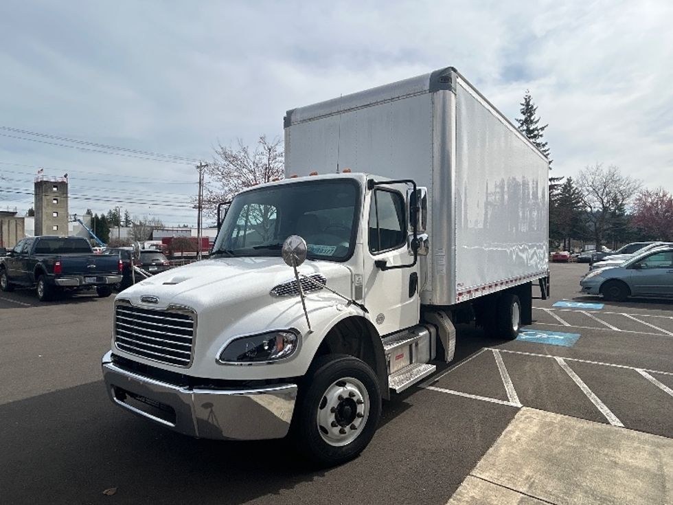 Medium Duty Box Truck-Light and Medium Duty Trucks-Freightliner-2021-M2-Clackamas-OR-46,164\n\t\tmiles-$ 59,500 - Image 3
