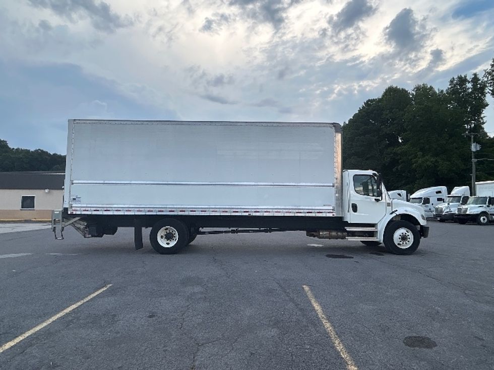 Medium Duty Box Truck-Light and Medium Duty Trucks-Freightliner-2021-M2-Cleveland-TN-128,782\n\t\tmiles-$ 75,000 - Image 15