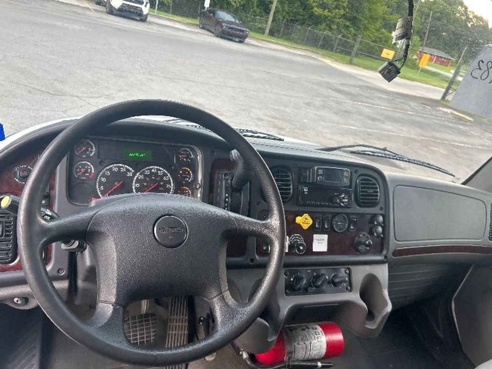 Medium Duty Box Truck-Light and Medium Duty Trucks-Freightliner-2021-M2-Cleveland-TN-128,782\n\t\tmiles-$ 75,000 - Image 18
