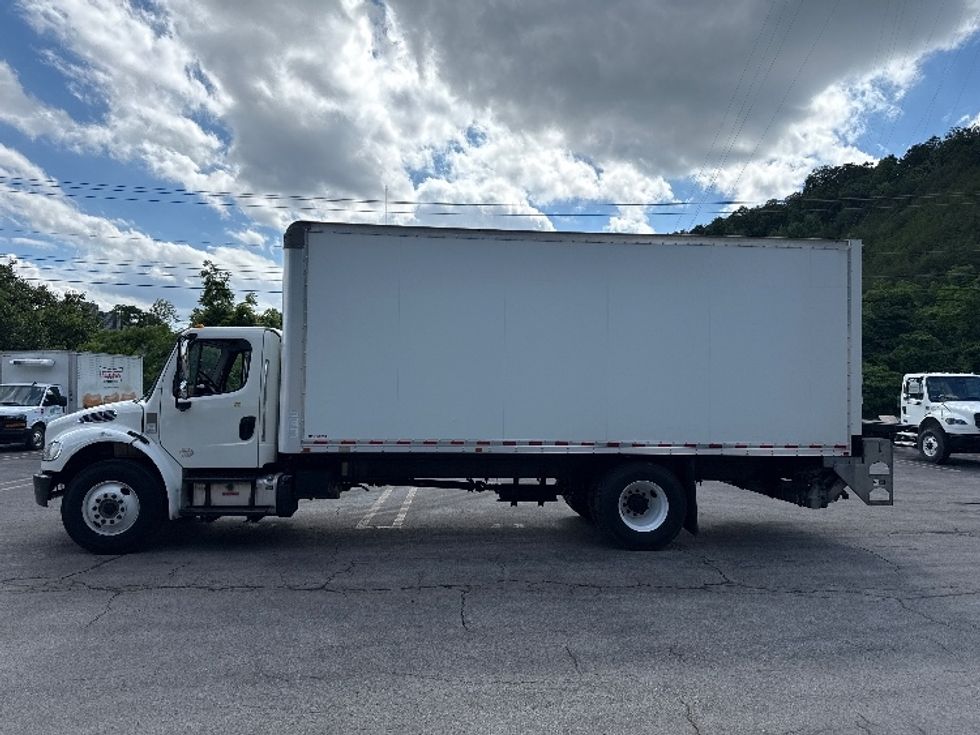 Medium Duty Box Truck-Light and Medium Duty Trucks-Freightliner-2021-M2-Cleveland-TN-309,709\n\t\tmiles-$ 26,500 - Image 4