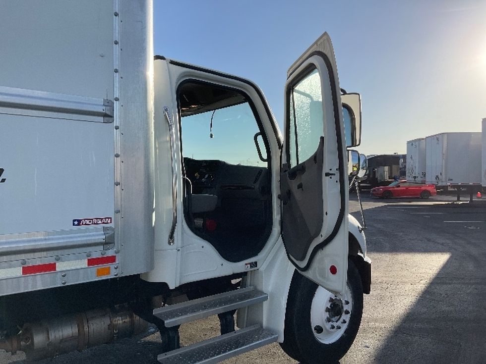 Medium Duty Box Truck-Light and Medium Duty Trucks-Freightliner-2021-M2-Coburg-OR-234,487\n\t\tmiles-$ 53,000 - Image 20