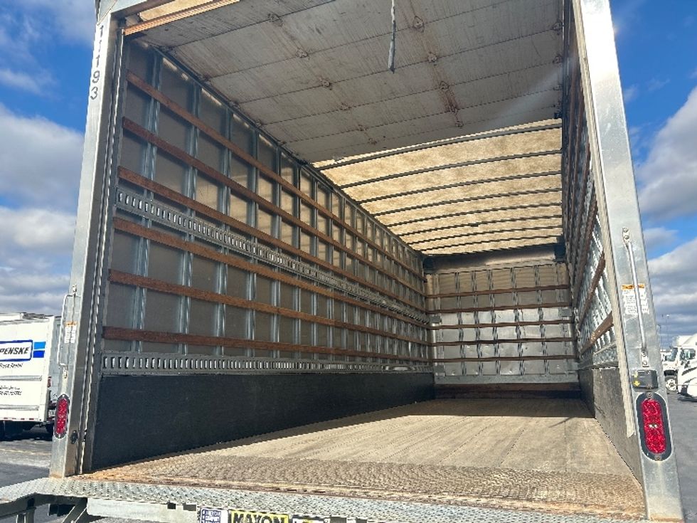 Medium Duty Box Truck-Light and Medium Duty Trucks-Freightliner-2021-M2-Columbus-OH-107,671\n\t\tmiles-$ 78,000 - Image 11