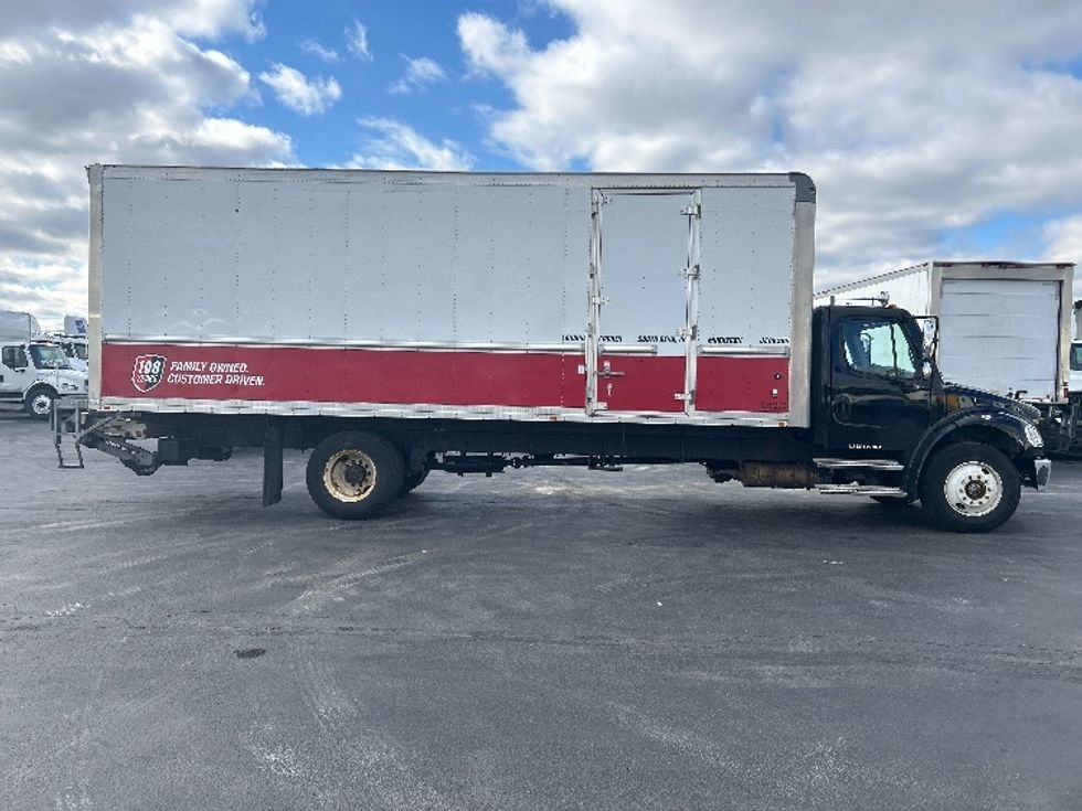 Medium Duty Box Truck-Light and Medium Duty Trucks-Freightliner-2021-M2-Columbus-OH-107,671\n\t\tmiles-$ 78,000 - Image 15