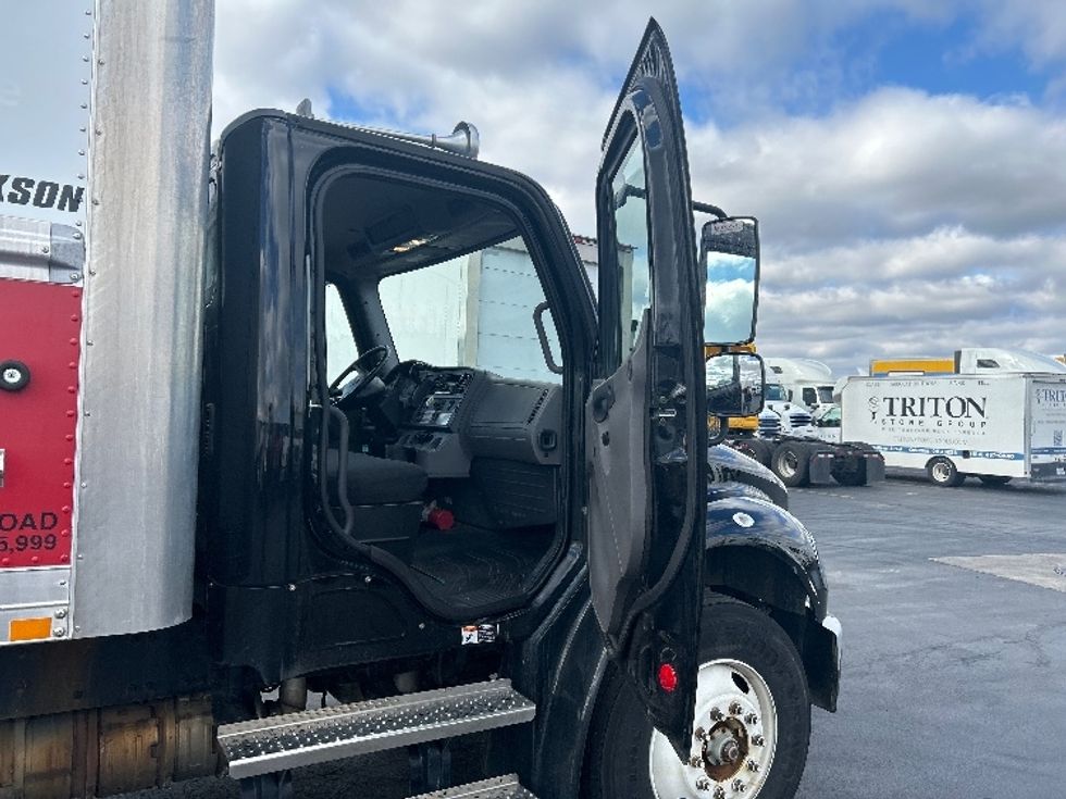 Medium Duty Box Truck-Light and Medium Duty Trucks-Freightliner-2021-M2-Columbus-OH-107,671\n\t\tmiles-$ 78,000 - Image 20