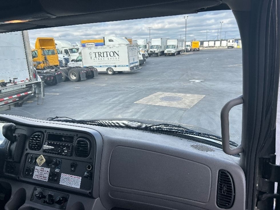 Medium Duty Box Truck-Light and Medium Duty Trucks-Freightliner-2021-M2-Columbus-OH-107,671\n\t\tmiles-$ 78,000 - Image 21