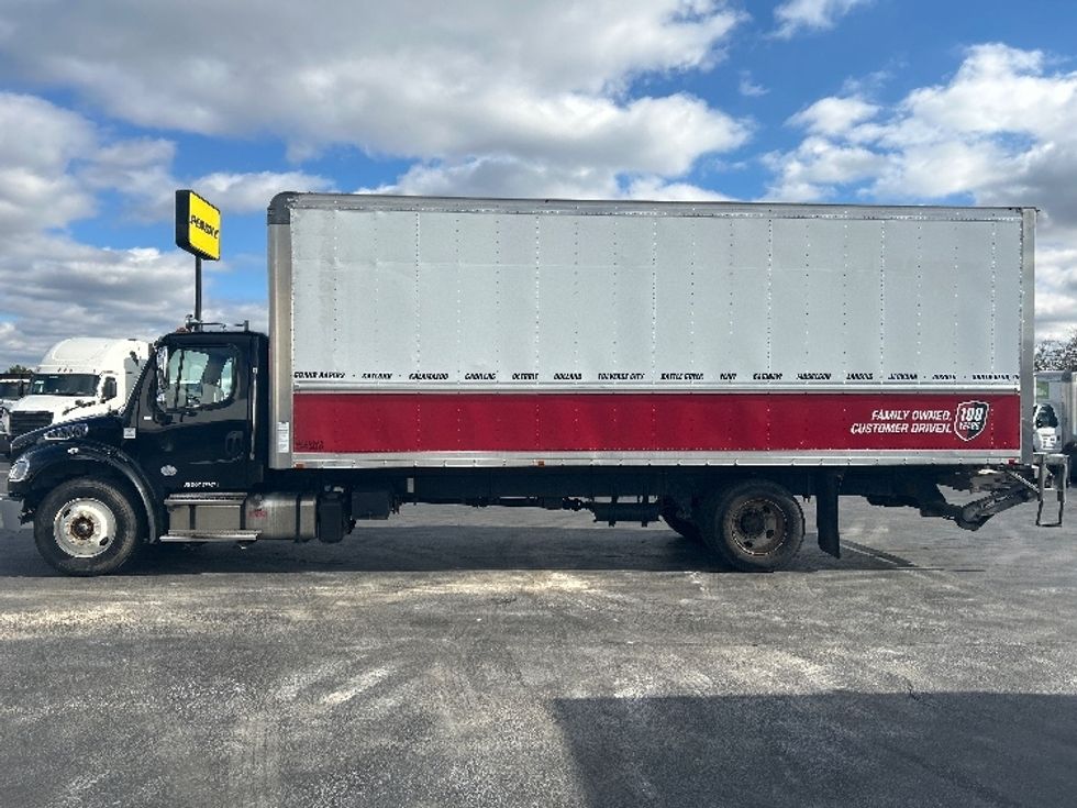 Medium Duty Box Truck-Light and Medium Duty Trucks-Freightliner-2021-M2-Columbus-OH-107,671\n\t\tmiles-$ 78,000 - Image 4
