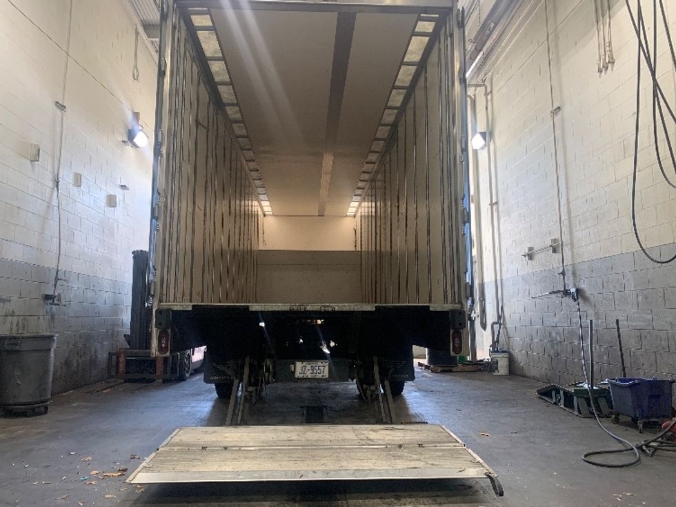 Medium Duty Box Truck-Light and Medium Duty Trucks-Freightliner-2021-M2-Concord-NC-137,803\n\t\tmiles-$ 76,000 - Image 9