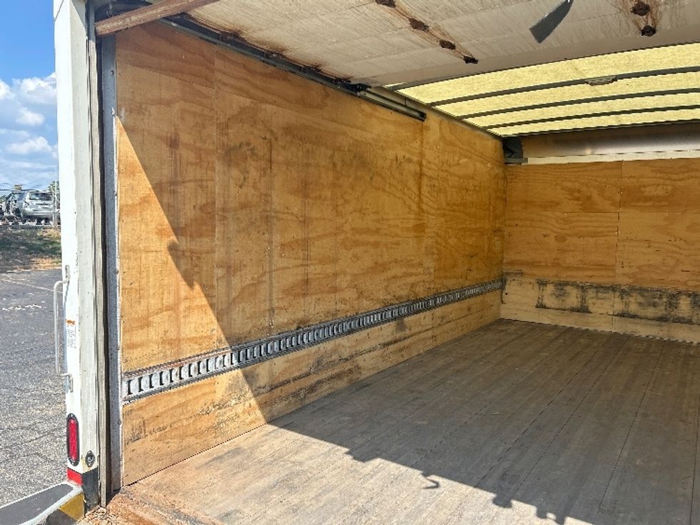 Medium Duty Box Truck-Light and Medium Duty Trucks-Freightliner-2021-M2-Concord-NC-158,079\n\t\tmiles-$ 50,750 - Image 11