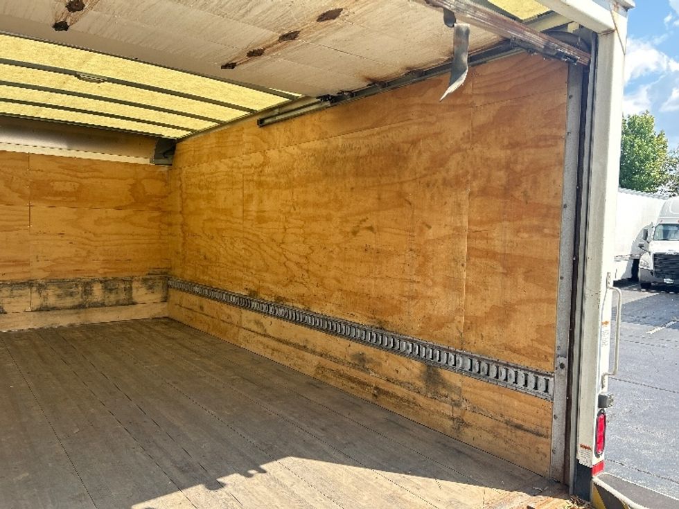 Medium Duty Box Truck-Light and Medium Duty Trucks-Freightliner-2021-M2-Concord-NC-158,079\n\t\tmiles-$ 50,750 - Image 12