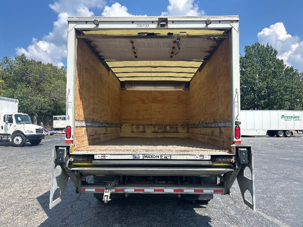 Medium Duty Box Truck-Light and Medium Duty Trucks-Freightliner-2021-M2-Concord-NC-158,079\n\t\tmiles-$ 50,750 - Image 8