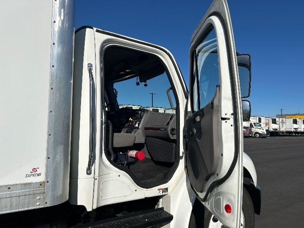 Medium Duty Box Truck-Light and Medium Duty Trucks-Freightliner-2021-M2-Concord-NC-206,761\n\t\tmiles-$ 55,000 - Image 20