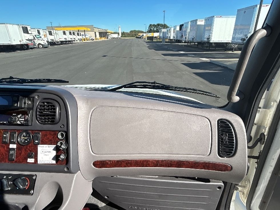 Medium Duty Box Truck-Light and Medium Duty Trucks-Freightliner-2021-M2-Concord-NC-206,761\n\t\tmiles-$ 55,000 - Image 21