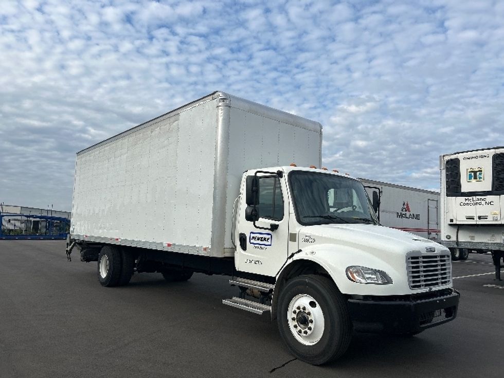 Medium Duty Box Truck-Light and Medium Duty Trucks-Freightliner-2021-M2-Concord-NC-213,125\n\t\tmiles-$ 53,750 - Image 1