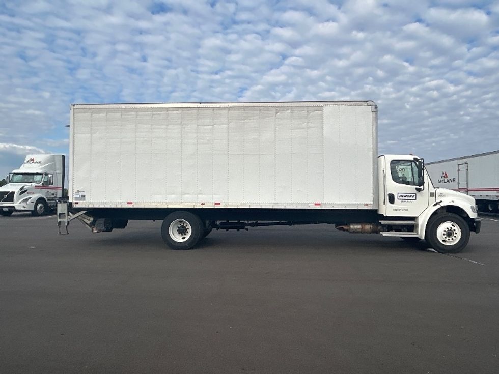 Medium Duty Box Truck-Light and Medium Duty Trucks-Freightliner-2021-M2-Concord-NC-213,125\n\t\tmiles-$ 53,750 - Image 15
