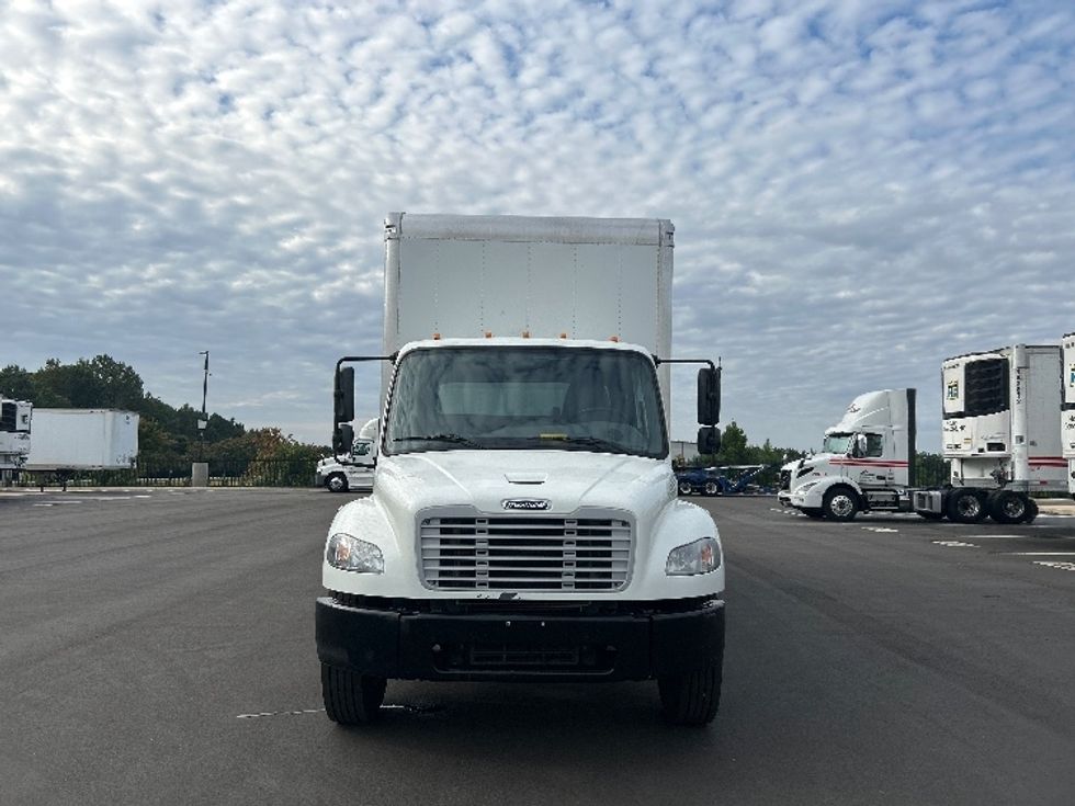 Medium Duty Box Truck-Light and Medium Duty Trucks-Freightliner-2021-M2-Concord-NC-213,125\n\t\tmiles-$ 53,750 - Image 2