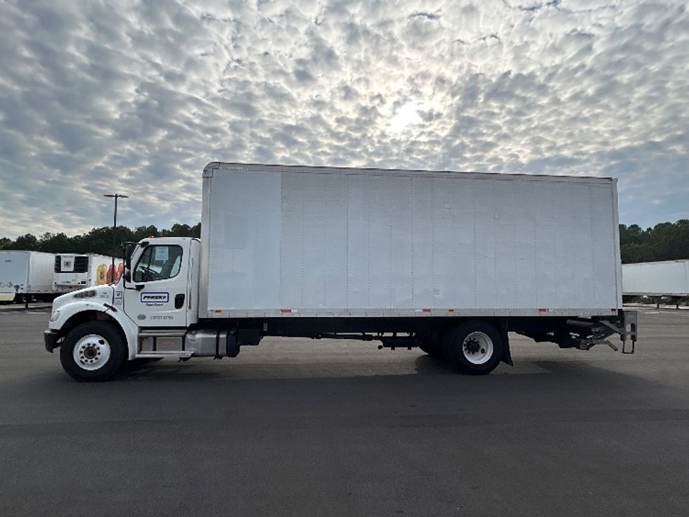 Medium Duty Box Truck-Light and Medium Duty Trucks-Freightliner-2021-M2-Concord-NC-213,125\n\t\tmiles-$ 53,750 - Image 4