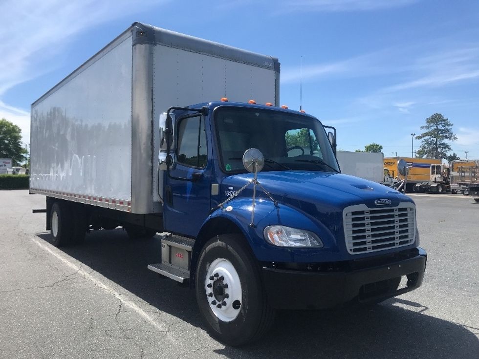 Medium Duty Box Truck-Light and Medium Duty Trucks-Freightliner-2021-M2-Concord-NC-250,477\n\t\tmiles-$ 42,000 - Image 1