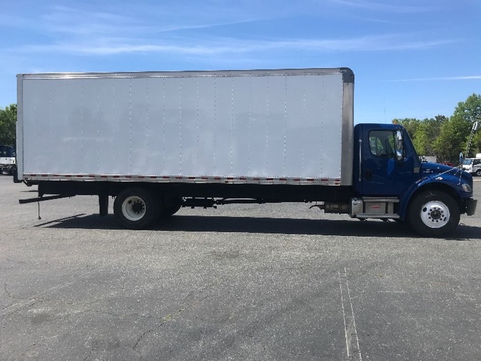 Medium Duty Box Truck-Light and Medium Duty Trucks-Freightliner-2021-M2-Concord-NC-250,477\n\t\tmiles-$ 42,000 - Image 15