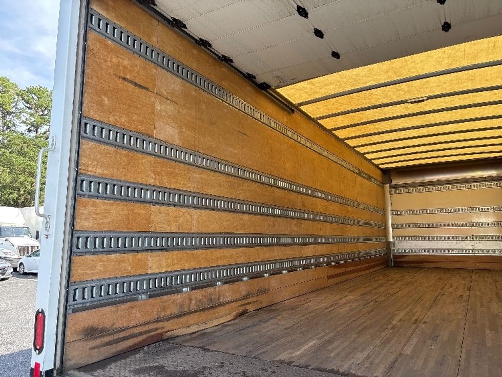 Medium Duty Box Truck-Light and Medium Duty Trucks-Freightliner-2021-M2-Concord-NC-293,603\n\t\tmiles-$ 41,500 - Image 10