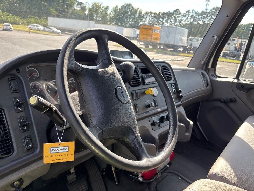 Medium Duty Box Truck-Light and Medium Duty Trucks-Freightliner-2021-M2-Concord-NC-293,603\n\t\tmiles-$ 41,500 - Image 16