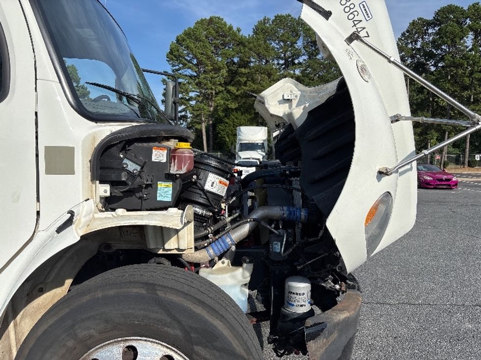 Medium Duty Box Truck-Light and Medium Duty Trucks-Freightliner-2021-M2-Concord-NC-293,603\n\t\tmiles-$ 41,500 - Image 22
