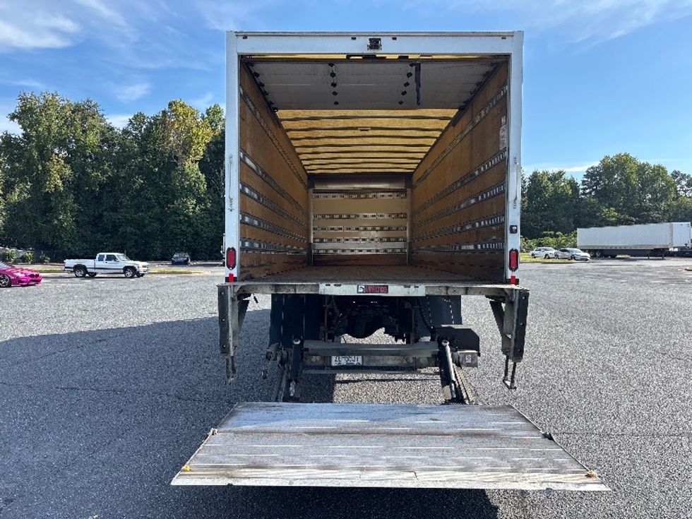 Medium Duty Box Truck-Light and Medium Duty Trucks-Freightliner-2021-M2-Concord-NC-293,603\n\t\tmiles-$ 41,500 - Image 8