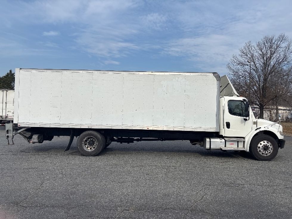 Medium Duty Box Truck-Light and Medium Duty Trucks-Freightliner-2021-M2-Concord-NC-310,621\n\t\tmiles-$ 34,750 - Image 15