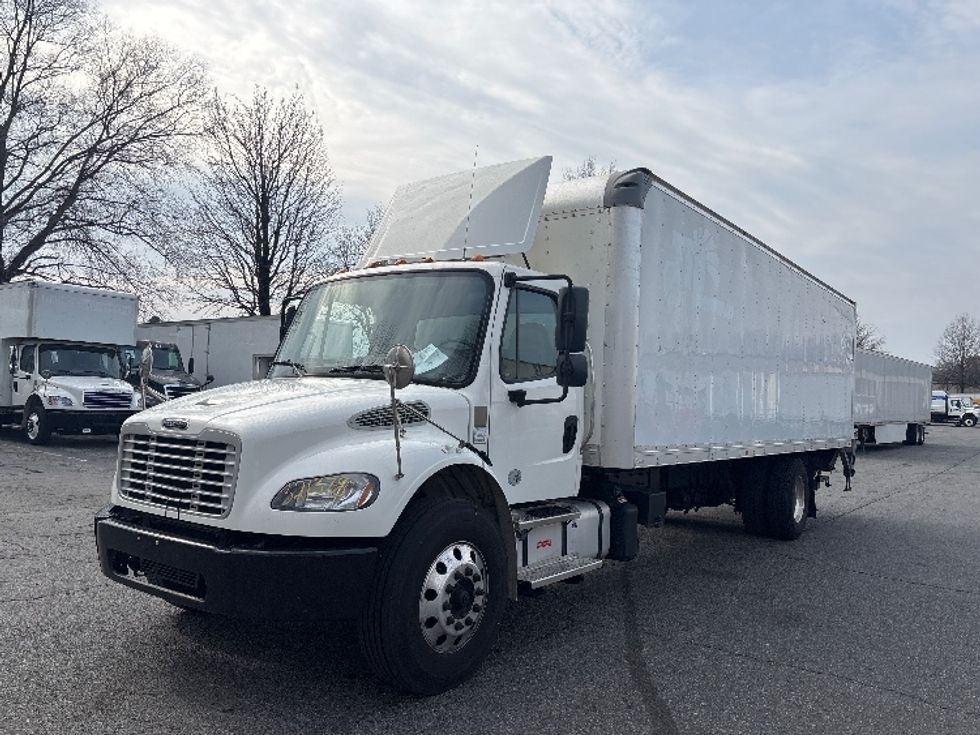 Medium Duty Box Truck-Light and Medium Duty Trucks-Freightliner-2021-M2-Concord-NC-310,621\n\t\tmiles-$ 34,750 - Image 3