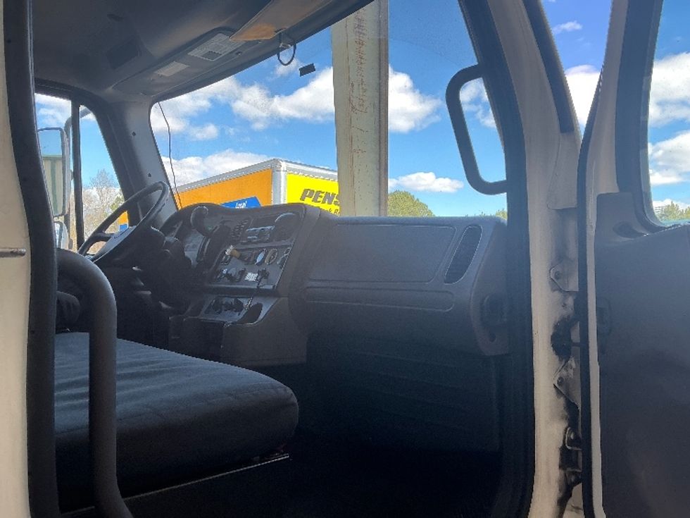 Medium Duty Box Truck-Light and Medium Duty Trucks-Freightliner-2021-M2-Conway-SC-152,705\n\t\tmiles-$ 73,000 - Image 20