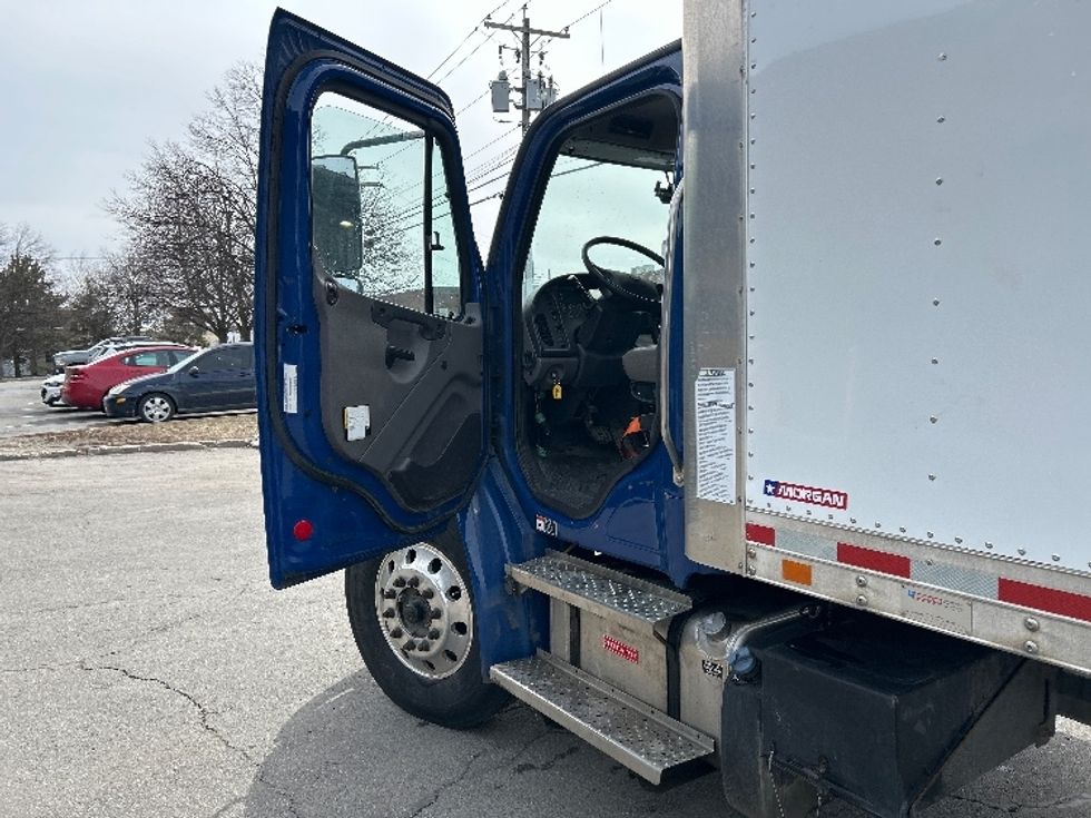 Medium Duty Box Truck-Light and Medium Duty Trucks-Freightliner-2021-M2-Coxsackie-NY-159,798\n\t\tmiles-$ 50,250 - Image 15