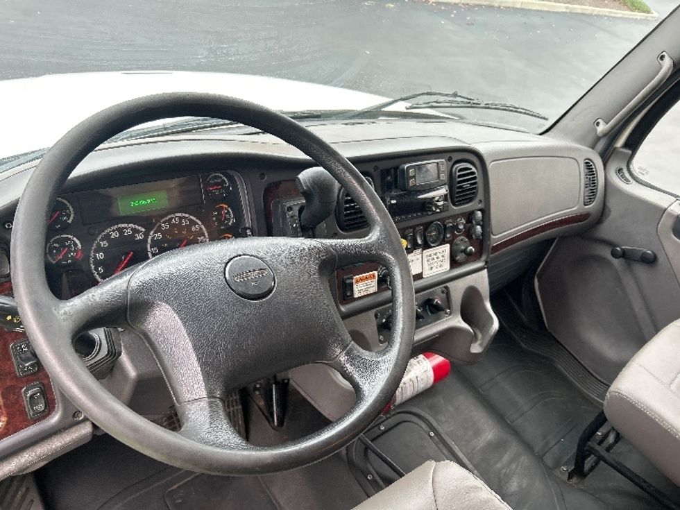 Medium Duty Box Truck-Light and Medium Duty Trucks-Freightliner-2021-M2-Cranbury-NJ-230,490\n\t\tmiles-$ 45,750 - Image 17