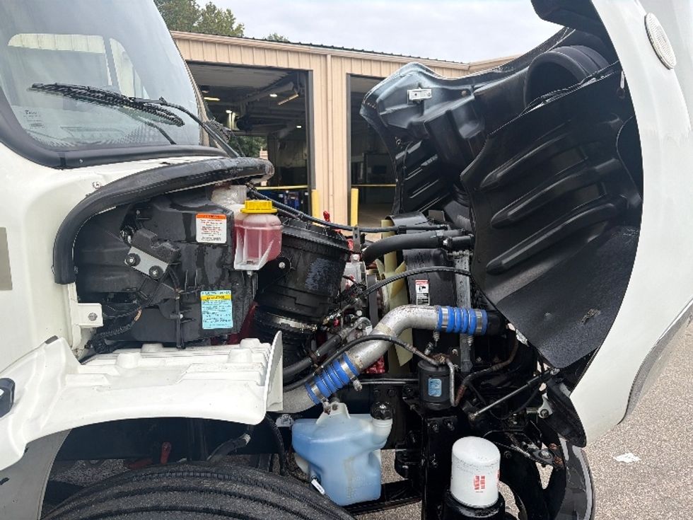 Medium Duty Box Truck-Light and Medium Duty Trucks-Freightliner-2021-M2-Cross Lanes-WV-94,645\n\t\tmiles-$ 57,750 - Image 23