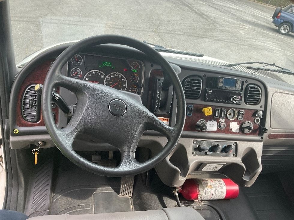 Medium Duty Box Truck-Light and Medium Duty Trucks-Freightliner-2021-M2-Dalton-GA-106,840\n\t\tmiles-$ 68,000 - Image 18