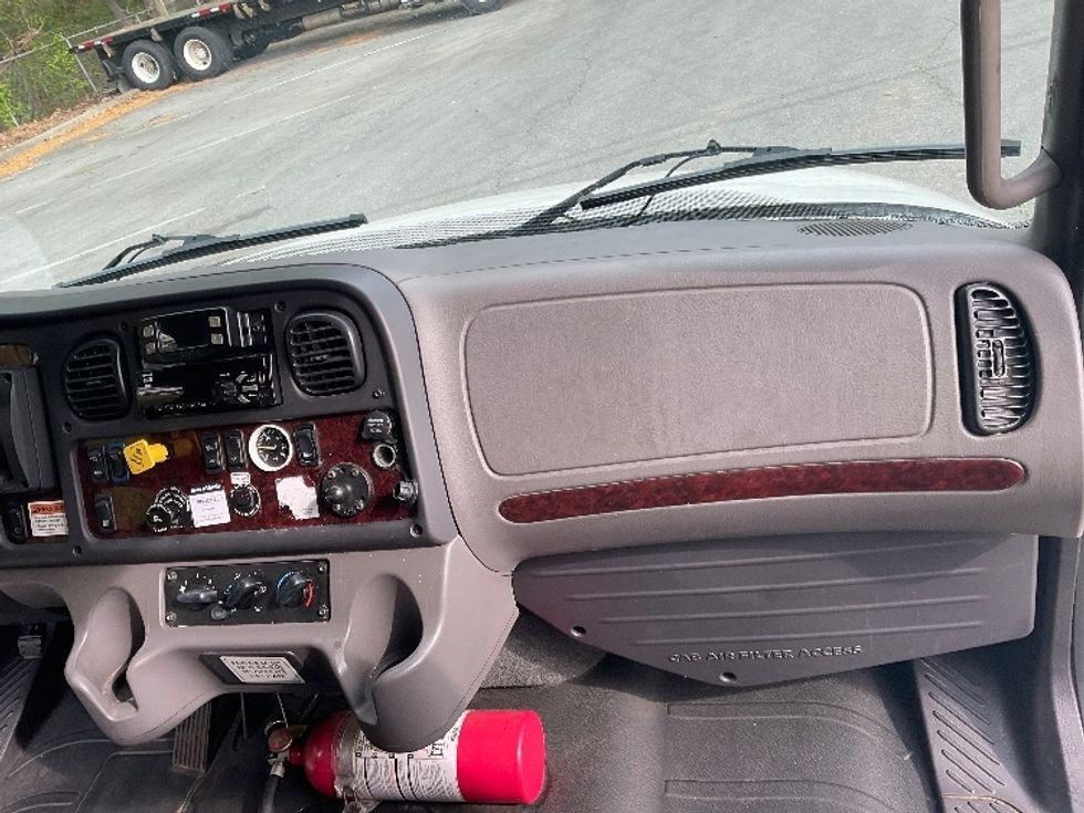Medium Duty Box Truck-Light and Medium Duty Trucks-Freightliner-2021-M2-Dalton-GA-106,840\n\t\tmiles-$ 68,000 - Image 21