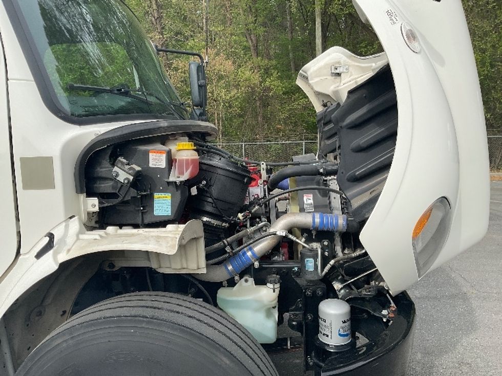 Medium Duty Box Truck-Light and Medium Duty Trucks-Freightliner-2021-M2-Dalton-GA-106,840\n\t\tmiles-$ 68,000 - Image 22