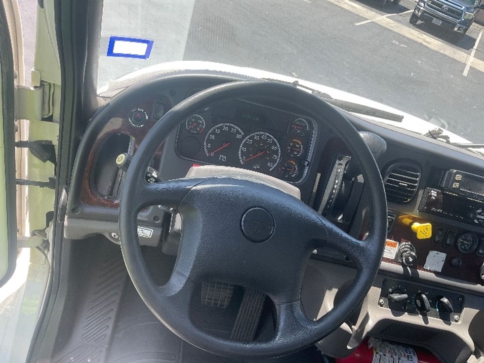 Medium Duty Box Truck-Light and Medium Duty Trucks-Freightliner-2021-M2-Dayton-NJ-117,356\n\t\tmiles-$ 66,000 - Image 18