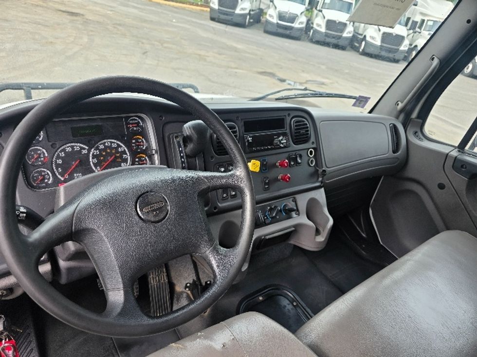 Medium Duty Box Truck-Light and Medium Duty Trucks-Freightliner-2021-M2-Dayton-NJ-90,619\n\t\tmiles-$ 60,000 - Image 18